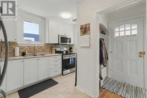 99 Dagmar Avenue Ottawa ON K1L 5T3