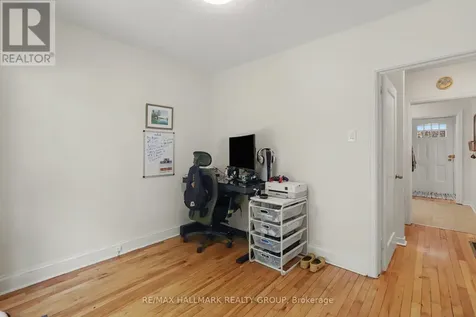 99 Dagmar Avenue Ottawa ON K1L 5T3