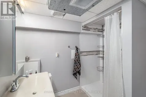 99 Dagmar Avenue Ottawa ON K1L 5T3