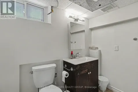 99 Dagmar Avenue Ottawa ON K1L 5T3