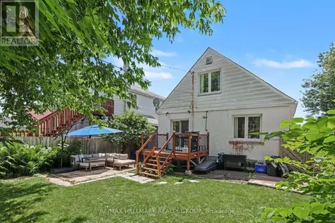 99 Dagmar Avenue Ottawa ON K1L 5T3