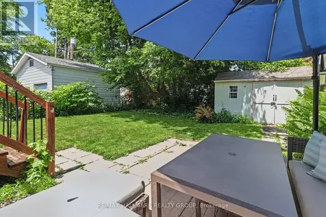 99 Dagmar Avenue Ottawa ON K1L 5T3