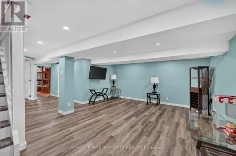 127 Morton Drive Ottawa ON K2L 1X2