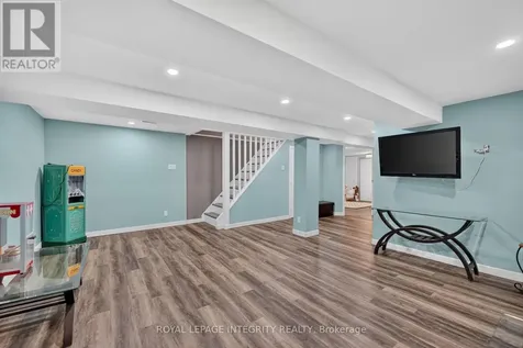 127 Morton Drive Ottawa ON K2L 1X2