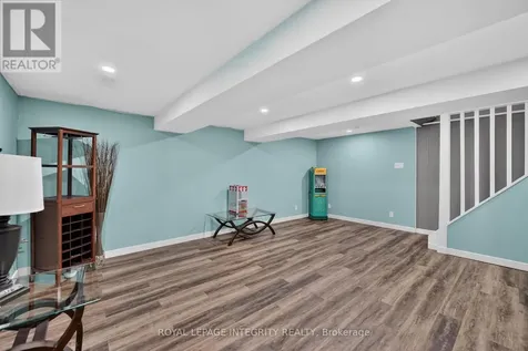 127 Morton Drive Ottawa ON K2L 1X2