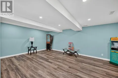 127 Morton Drive Ottawa ON K2L 1X2