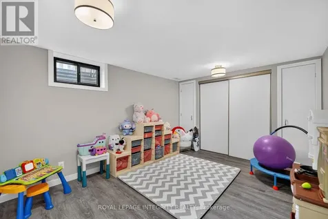 127 Morton Drive Ottawa ON K2L 1X2