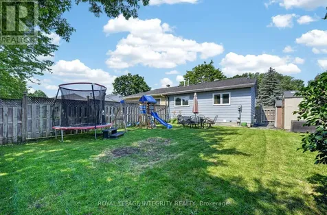 127 Morton Drive Ottawa ON K2L 1X2