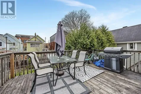 11 Sherbrooke Avenue Ottawa ON K1Y 1R8