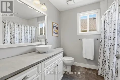 29 Augusta Crescent St. Thomas ON N5R 6J8