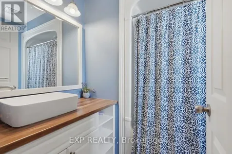 29 Augusta Crescent St. Thomas ON N5R 6J8