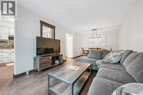 3 Centre Street Elmira ON N3B 2T8