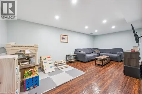 3 Centre Street Elmira ON N3B 2T8