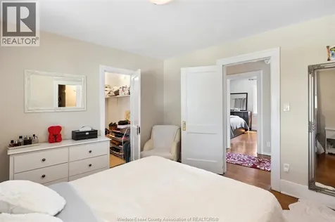 1118 Louis Avenue Windsor ON N9A 1Y2