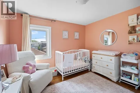 1118 Louis Avenue Windsor ON N9A 1Y2