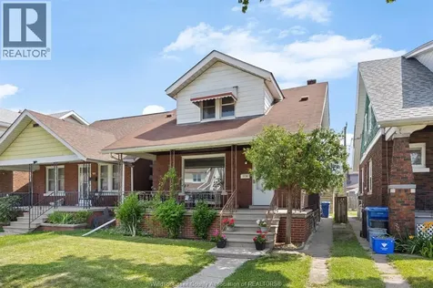1118 Louis Avenue Windsor ON N9A 1Y2