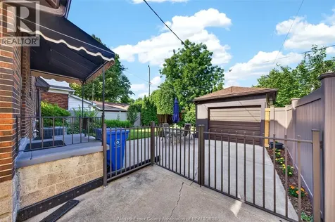 2333 Chilver Windsor ON N8W 2V6