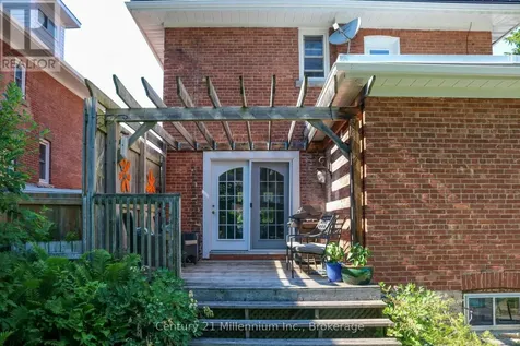 129 4th Street West Owen Sound ON N4K 3J8