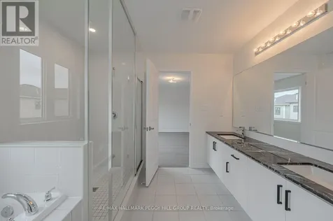 14 Tamworth Terrace Barrie ON L9J 0W5
