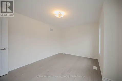 14 Tamworth Terrace Barrie ON L9J 0W5