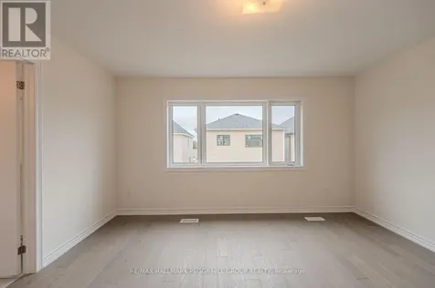 14 Tamworth Terrace Barrie ON L9J 0W5