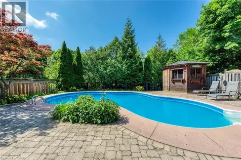 1633 Greenbriar Drive Oakville ON L6M 1Y3