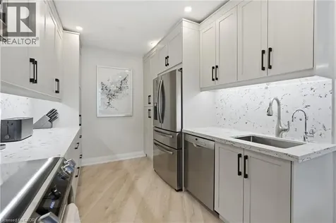 5250 Lakeshore Road Burlington ON L7L 5L2
