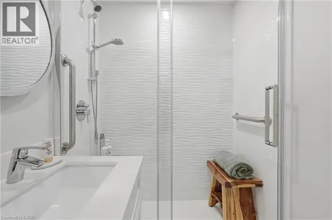 5250 Lakeshore Road Burlington ON L7L 5L2