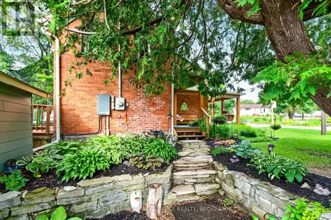 15 Rideau Street Westport ON K0G 1X0