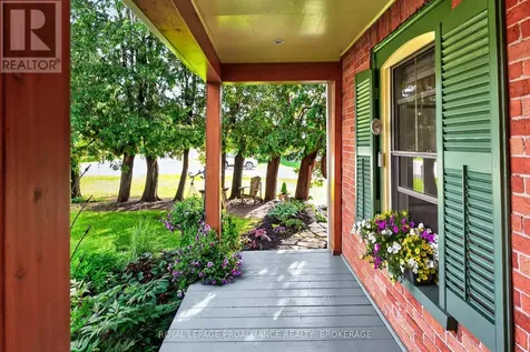 15 Rideau Street Westport ON K0G 1X0