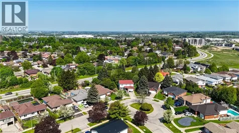 15 Westchester Place Kitchener ON N2B 3M6