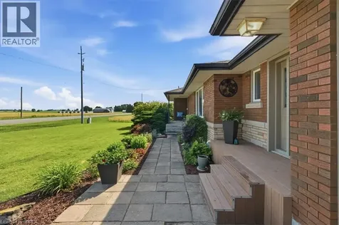 1184 Colborne Street West Brantford ON N3R 0B8