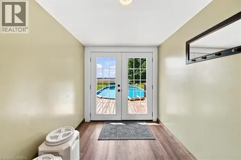1184 Colborne Street West Brantford ON N3R 0B8