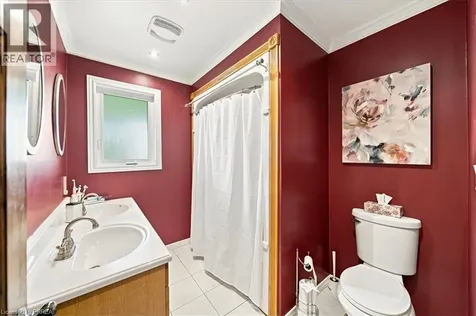1184 Colborne Street West Brantford ON N3R 0B8