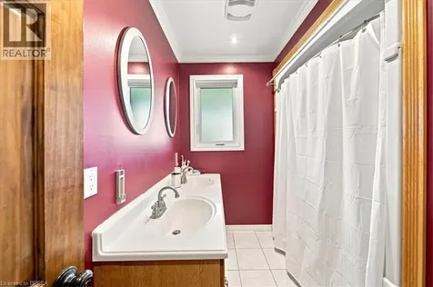 1184 Colborne Street West Brantford ON N3R 0B8