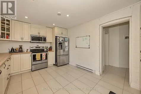 11 Sherbrooke Avenue Ottawa ON K1Y 1R8