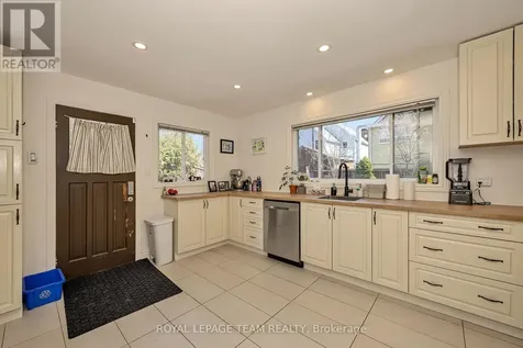 11 Sherbrooke Avenue Ottawa ON K1Y 1R8