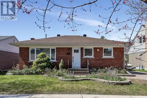 1960 Othello Avenue Ottawa ON K1G 2A4