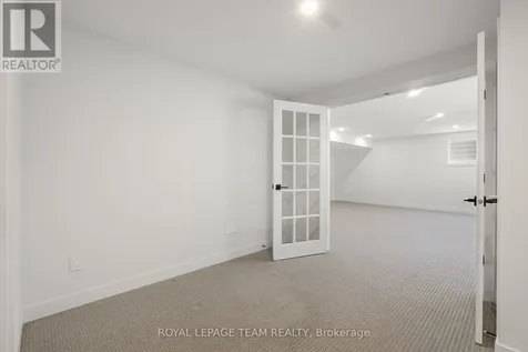 799 Cairn Crescent Ottawa ON K1W 0P7