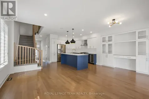 799 Cairn Crescent Ottawa ON K1W 0P7