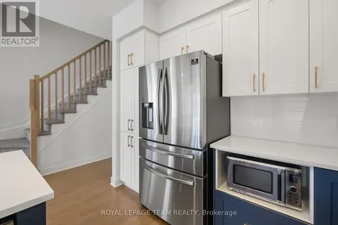799 Cairn Crescent Ottawa ON K1W 0P7
