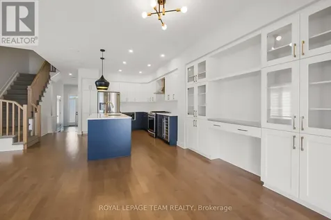 799 Cairn Crescent Ottawa ON K1W 0P7