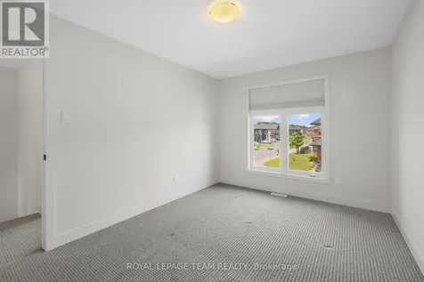 799 Cairn Crescent Ottawa ON K1W 0P7