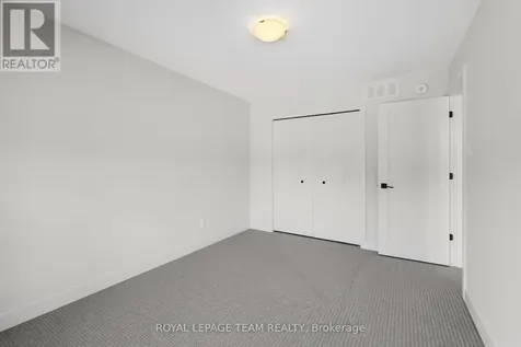 799 Cairn Crescent Ottawa ON K1W 0P7