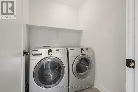 799 Cairn Crescent Ottawa ON K1W 0P7
