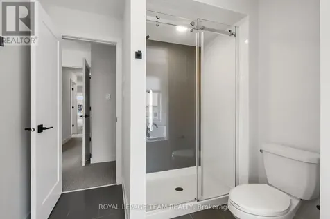 799 Cairn Crescent Ottawa ON K1W 0P7