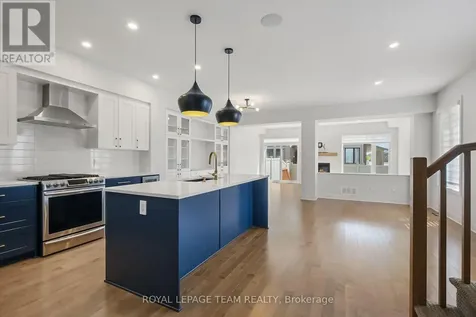 799 Cairn Crescent Ottawa ON K1W 0P7