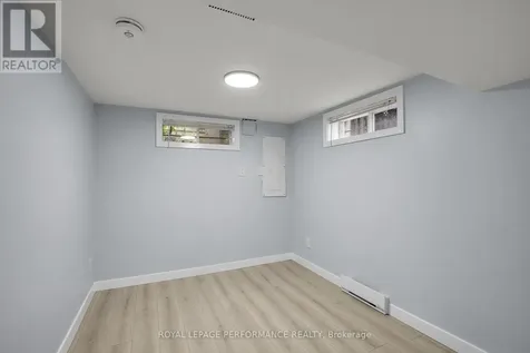934 Smyth Road Ottawa ON K1G 1P6