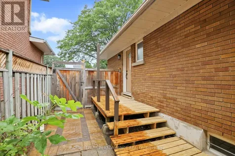 934 Smyth Road Ottawa ON K1G 1P6