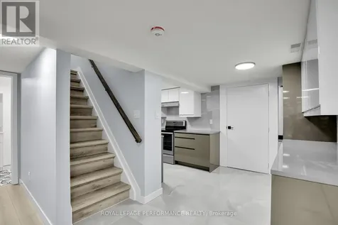 934 Smyth Road Ottawa ON K1G 1P6
